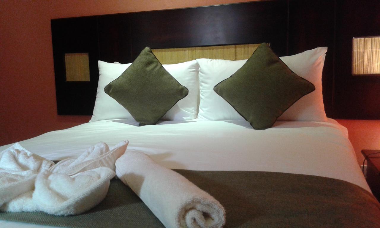 Larissa Hotel Маун Экстерьер фото